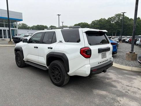 Used 2025 Toyota 4Runner TRD Off-Road Premium AWD/4WD image 4