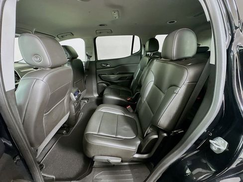 Used 2023 GMC Acadia SLT image 23