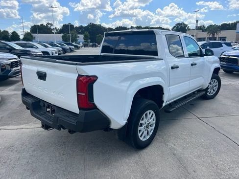 Used 2024 Toyota Tacoma SR RWD image 7