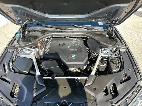 Used 2022 BMW 530i w/ M Sport Package image 34