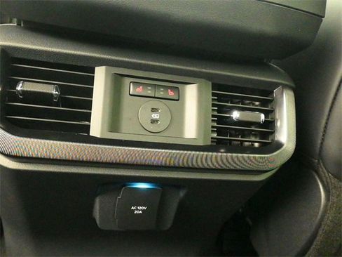 New 2026 Ford F150 Platinum w/ FX4 Off-Road Package image 10