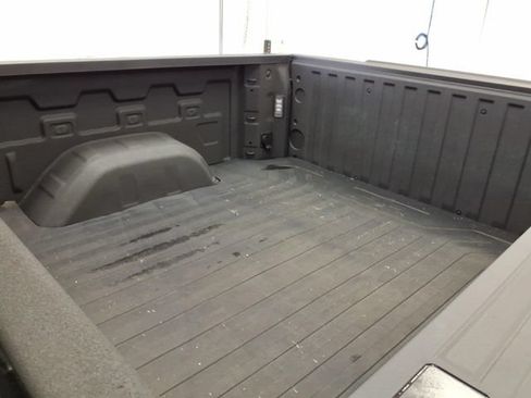 Used 2025 Chevrolet Silverado 1500 LTZ w/ LTZ Premium Package AWD/4WD image 16