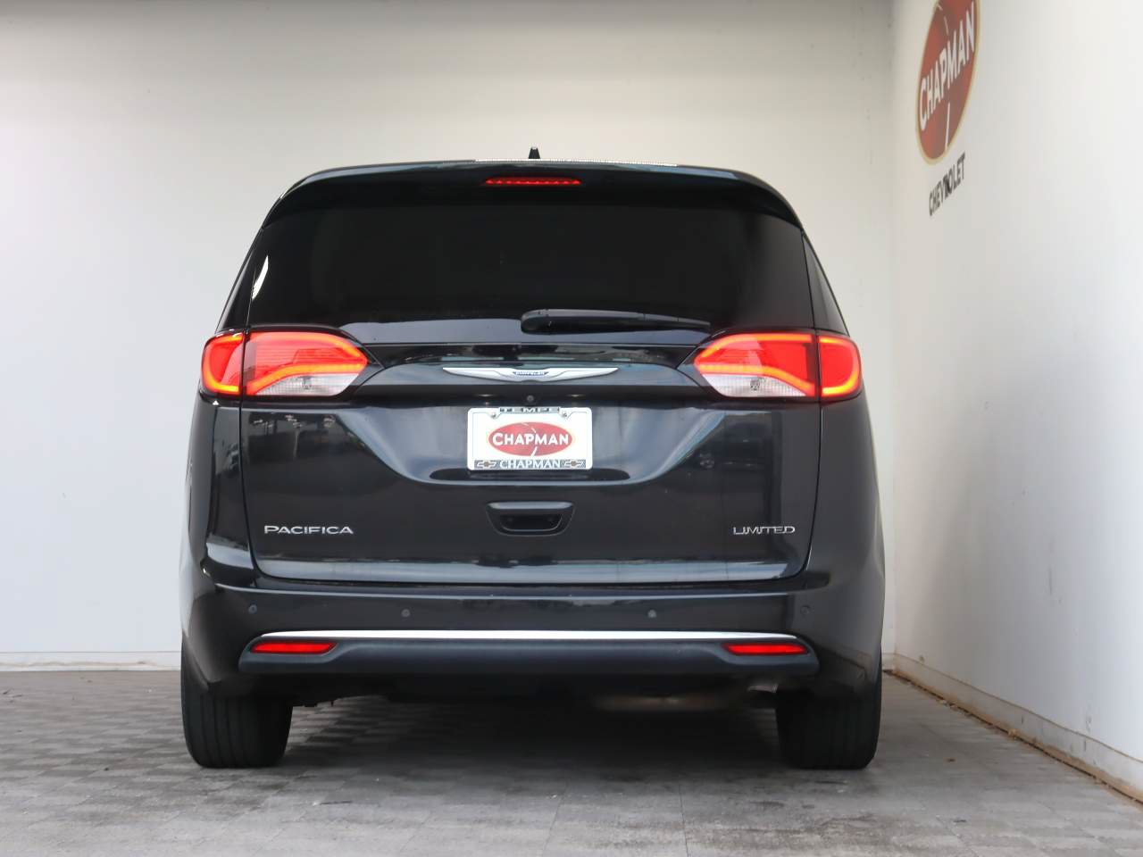 Used 2020 Chrysler Pacifica Limited FWD image 6