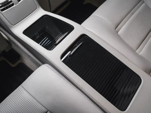 Used 2013 Mercedes-Benz CLS 63 AMG image 46