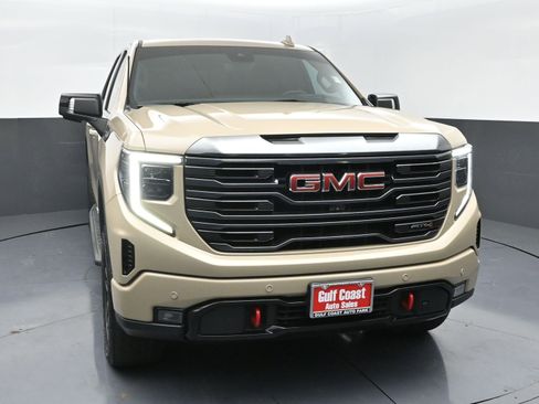 Used 2023 GMC Sierra 1500 AT4 w/ AT4 Premium Package image 3
