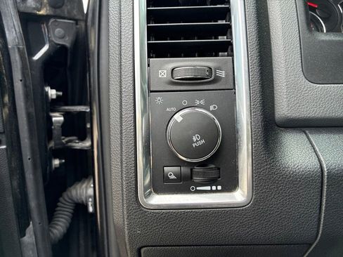 Used 2018 RAM 1500 Big Horn AWD/4WD image 14