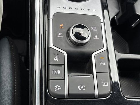 Used 2025 Kia Sorento SX Prestige image 44