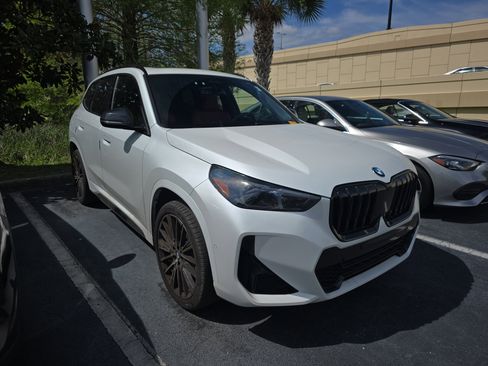 Used 2025 BMW X1 xDrive28i w/ M Sport Package image 1