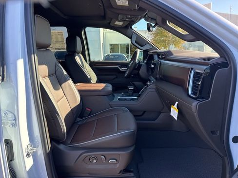 New 2026 GMC Sierra 1500 Denali w/ Technology Package image 19