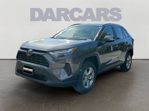 Used 2025 Toyota RAV4 XLE AWD/4WD image 3