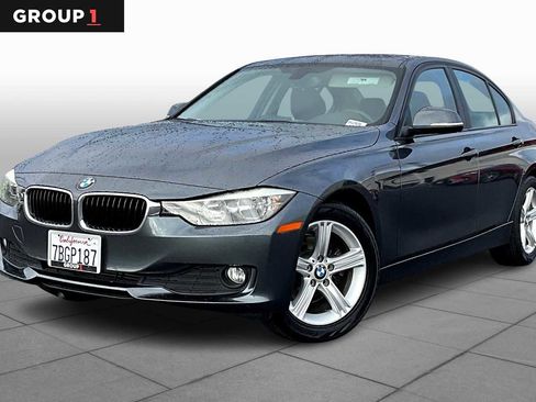 Used 2013 BMW 320i Sedan image 1