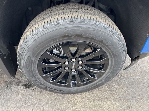 Used 2022 GMC Canyon Elevation w/ Elevation Premium Package image 23