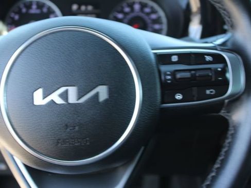 Used 2022 Kia K5 GT-Line FWD image 19
