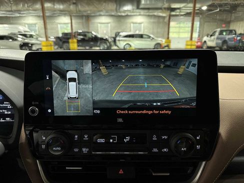 Used 2026 Toyota Grand Highlander Platinum image 26