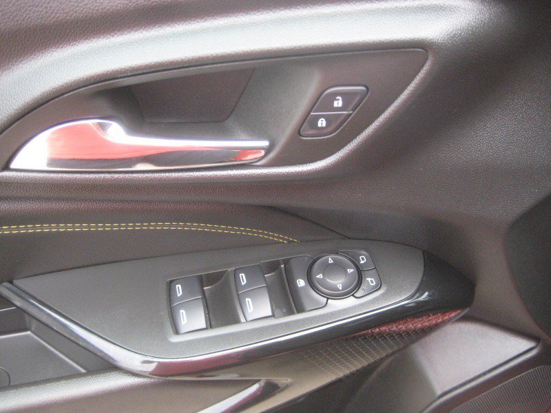 Used 2024 Chevrolet Trax LT w/ Driver Confidence Package FWD image 14