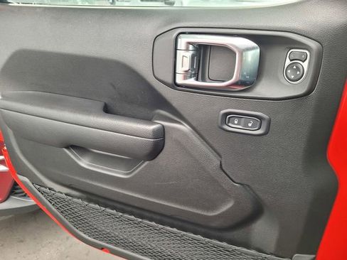 Certified 2025 Jeep Wrangler Willys 4xe image 15