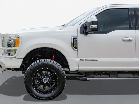 Used 2017 Ford F350 Lariat w/ Lariat Ultimate Package image 10