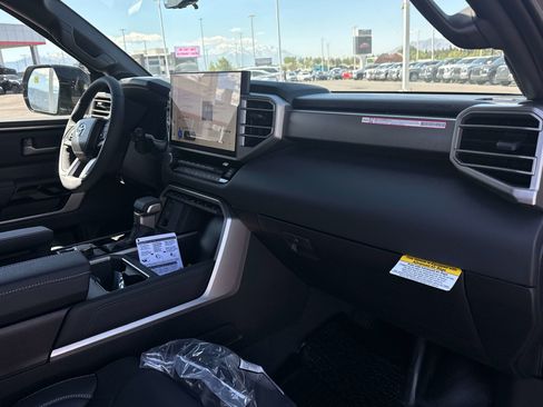 New 2026 Toyota Tundra Limited AWD/4WD image 14