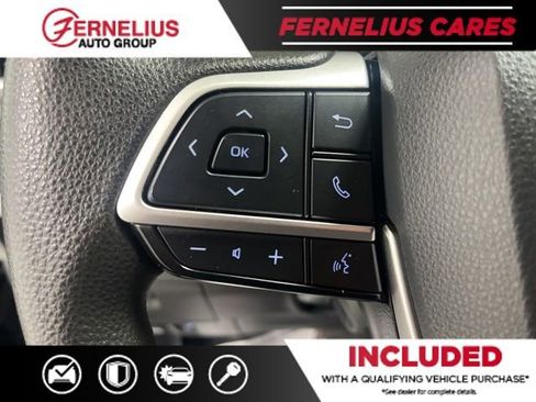 Used 2022 Toyota Highlander L AWD/4WD image 44