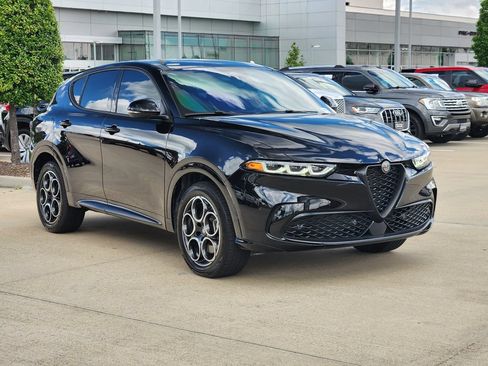 Used 2025 Alfa Romeo Tonale AWD/4WD image 3