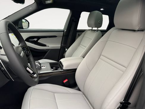 New 2026 Land Rover Range Rover Evoque S AWD/4WD image 9
