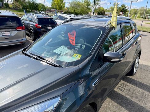 Used 2019 Ford Escape Titanium AWD/4WD image 8