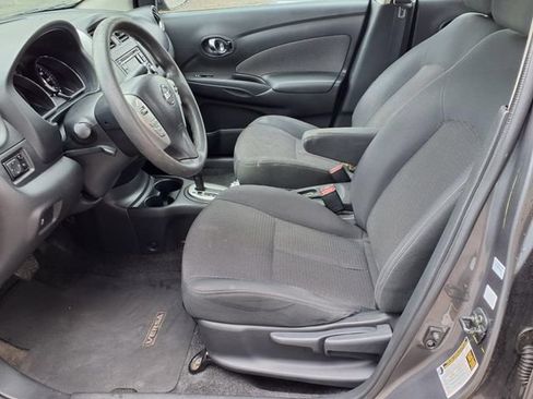 Used 2016 Nissan Versa SV FWD image 11