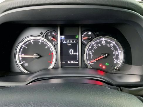 Used 2024 Toyota 4Runner Limited RWD image 26