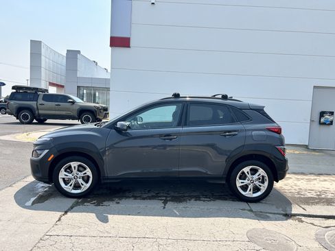 Used 2023 Hyundai Kona SEL w/ Convenience Package AWD/4WD image 2