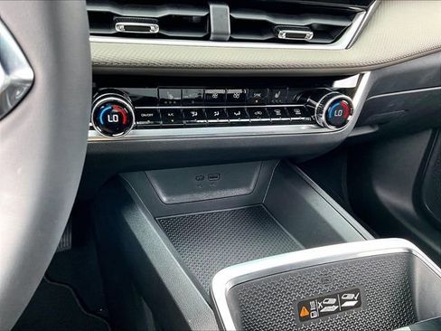 New 2026 Chevrolet Equinox LT FWD image 23