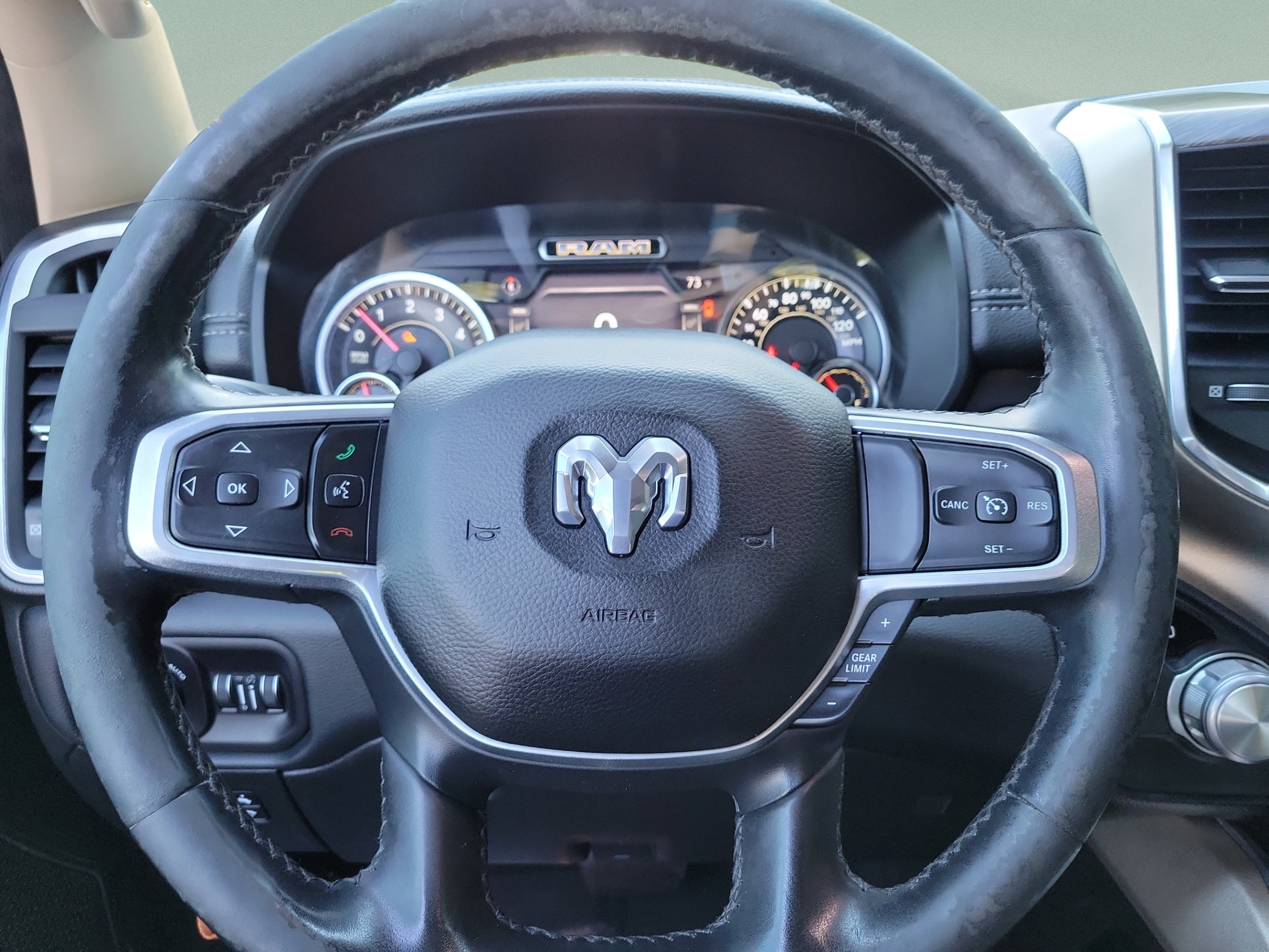 Used 2019 RAM 1500 Laramie RWD image 19
