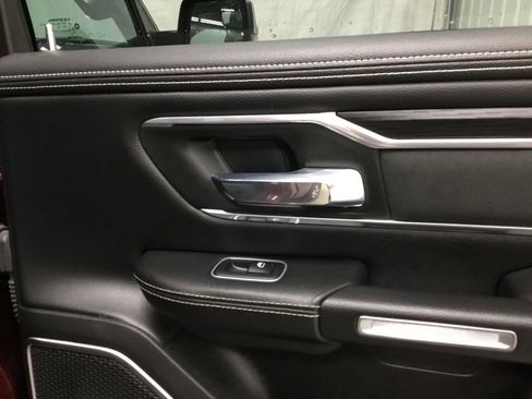 Used 2023 RAM 1500 Laramie AWD/4WD image 18