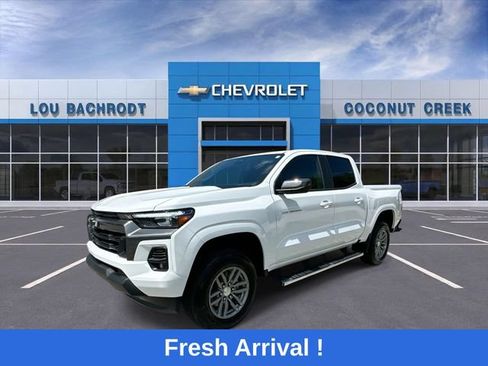 Used 2023 Chevrolet Colorado LT w/ LT Convenience Package III RWD image 4