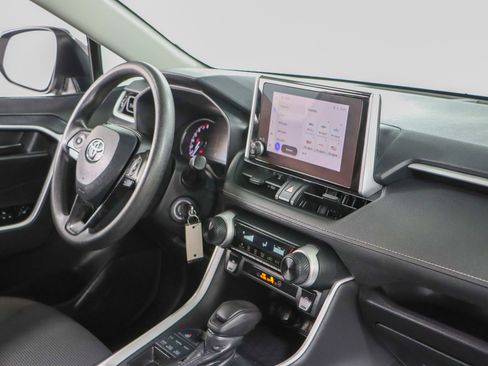 Used 2024 Toyota RAV4 LE AWD/4WD image 25