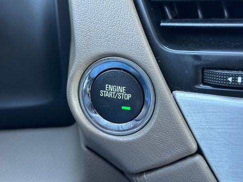 Used 2016 GMC Yukon SLT w/ Open Road Package AWD/4WD image 23
