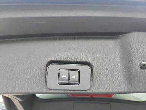 Used 2023 Nissan Rogue SV w/ SV Premium Package image 14