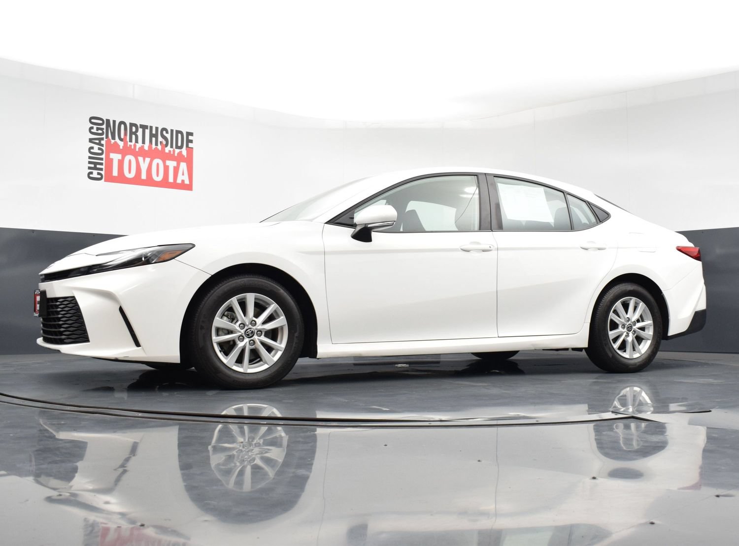 Used 2025 Toyota Camry LE FWD image 25