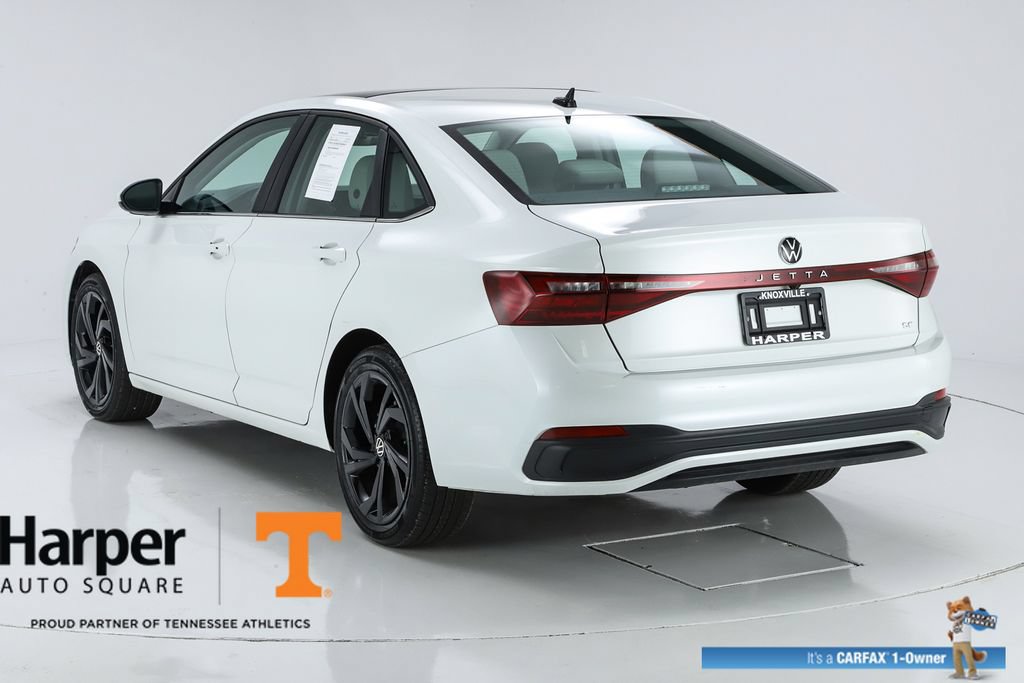 Used 2025 Volkswagen Jetta SE w/ Sunroof Package FWD image 43
