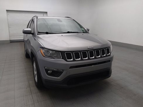 Used 2020 Jeep Compass Latitude FWD image 14