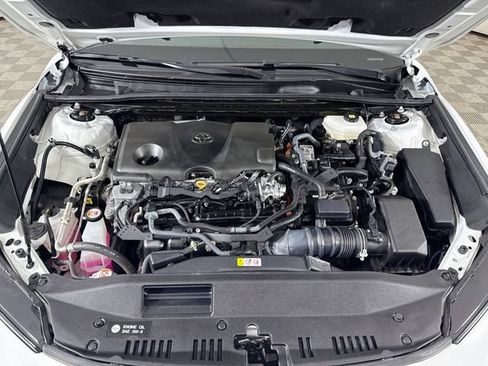 Used 2025 Toyota Camry SE w/ Convenience Package FWD image 28