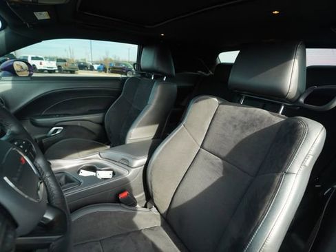 Used 2023 Dodge Challenger R/T w/ Plus Package image 31