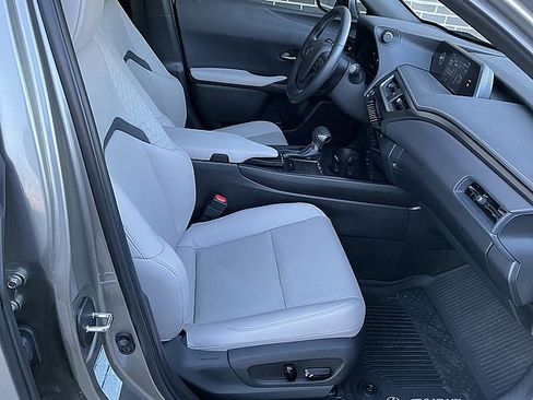 Used 2021 Lexus UX 250h w/ Premium Package image 22