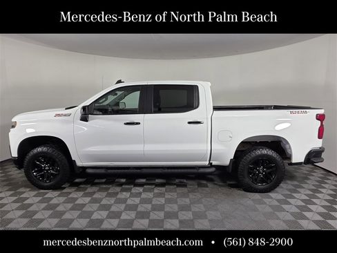 Used 2022 Chevrolet Silverado 1500 LT Trail Boss image 3