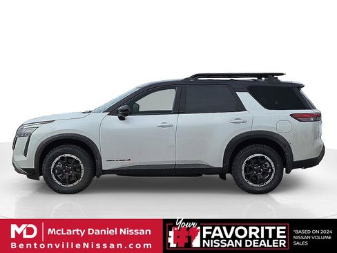 New 2026 Nissan Pathfinder Rock Creek w/ Rock Creek Premium Package AWD/4WD image 3