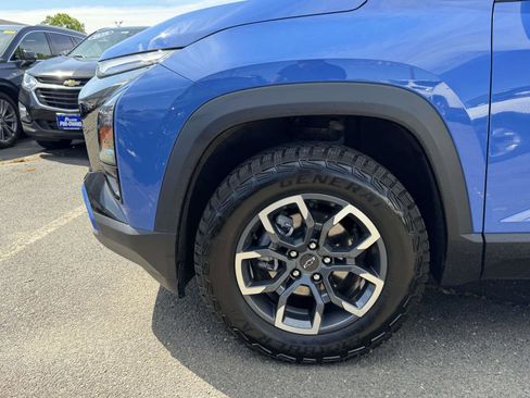 Certified 2025 Chevrolet Equinox ACTIV w/ Safety and Technology Package AWD/4WD image 7
