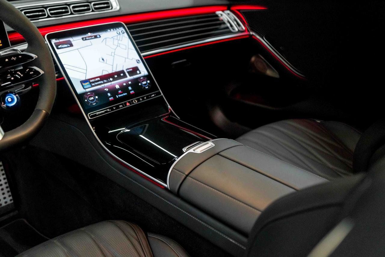 Used 2025 Mercedes-Benz S 63 AMG S image 54