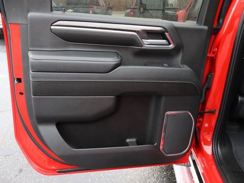 Used 2024 Chevrolet Silverado 2500 LTZ w/ LTZ Convenience Package image 24