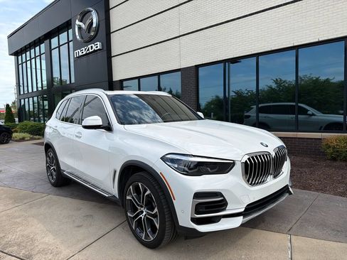 Used 2022 BMW X5 sDrive40i w/ Premium Package RWD image 1