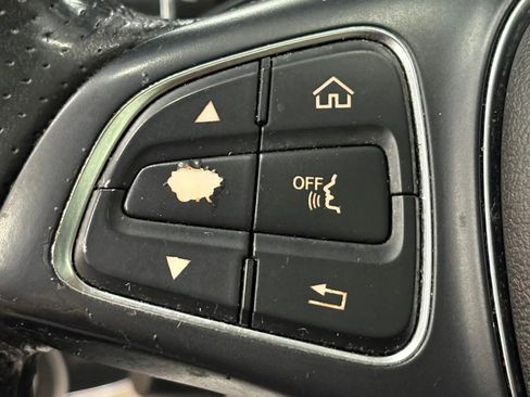 Used 2018 Mercedes-Benz C 300 4MATIC Sedan image 32