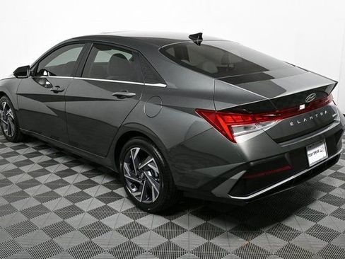 New 2026 Hyundai Elantra Limited image 7